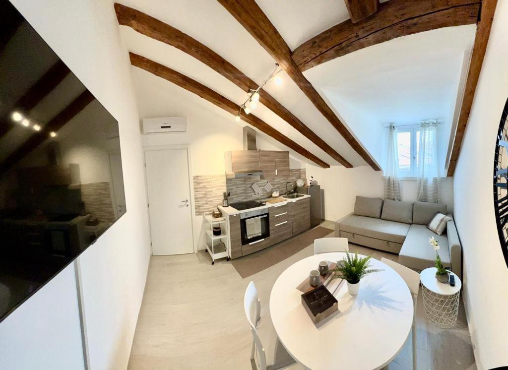 Perfect Stay Apartments Trieste Luaran gambar