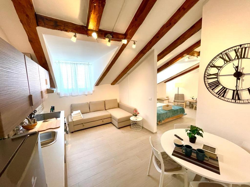 Perfect Stay Apartments Trieste Luaran gambar