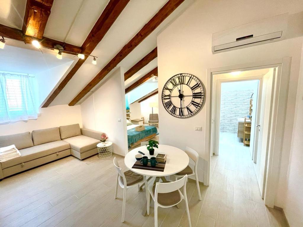 Perfect Stay Apartments Trieste Luaran gambar